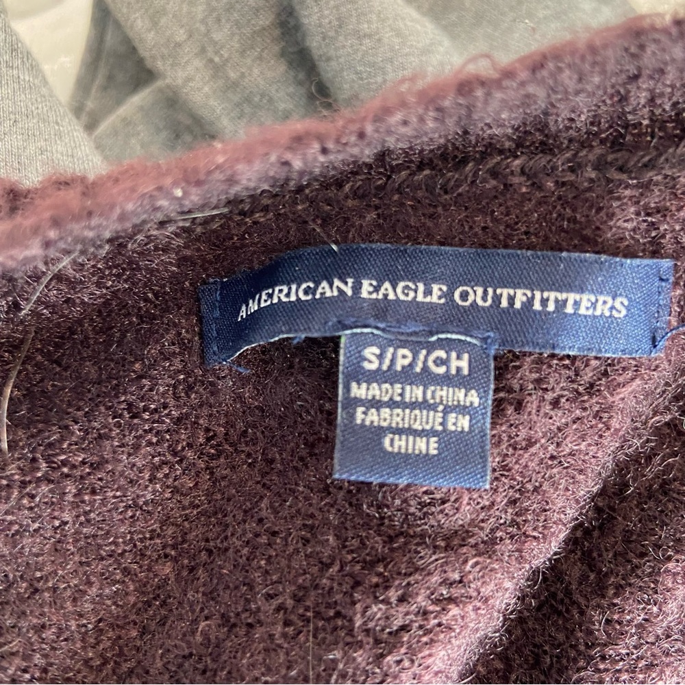 AMERICAN EAGLE Grandpa Cardigan Plum V-Neck Button Down Longline Small - Picture 4 of 7
